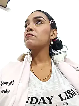 dears_pearlss – webcam model profile photo Image 7