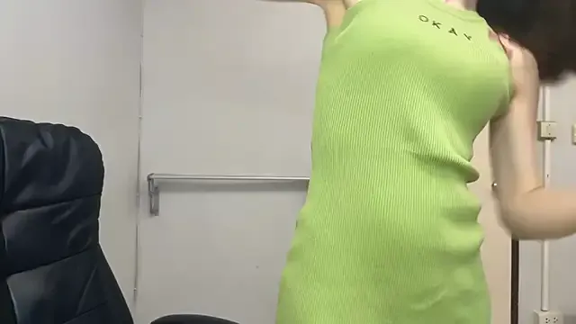 CharisseChappel – webcam model profile photo Image 16