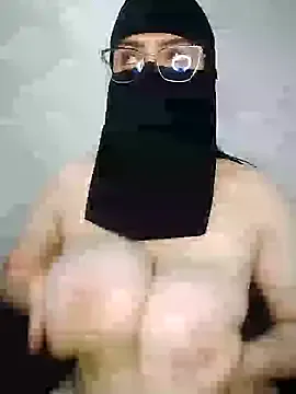 cassicompagna – webcam model profile photo Image 2