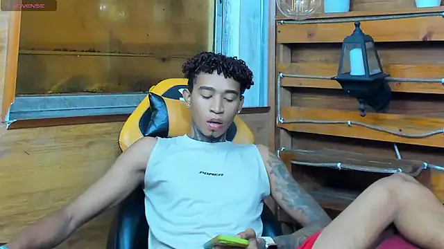 kai101010 – webcam model profile photo Image 18