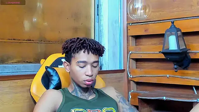 kai101010 – webcam model profile photo Image 19