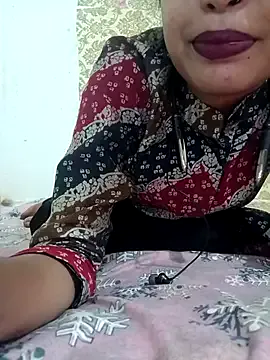 melaniepavan – webcam model profile photo Image 3