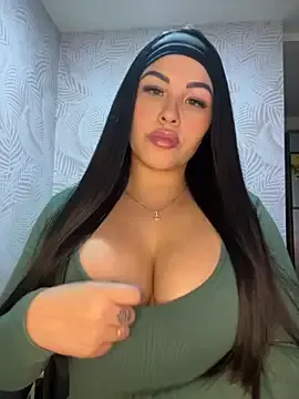 nagi_112 – webcam model profile photo Image 19