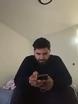 bisexualmilf – webcam model profile photo Image 13