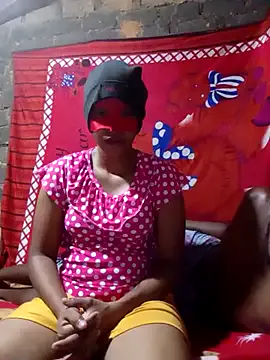 Todays_Dream – webcam model profile photo Image 3