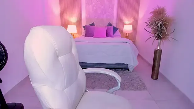 stripmens_ultimate – webcam model profile photo Image 8