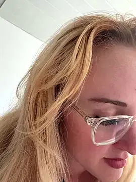 WitchAnnie – webcam model profile photo Image 13