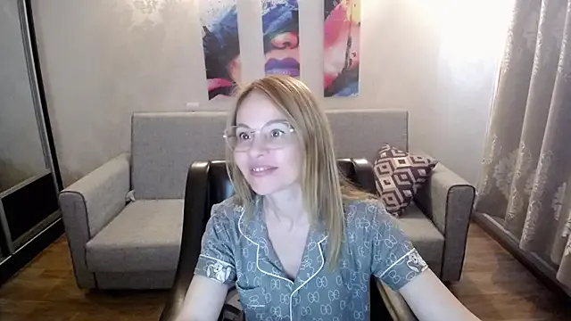 delphacollier – webcam model profile photo Image 4