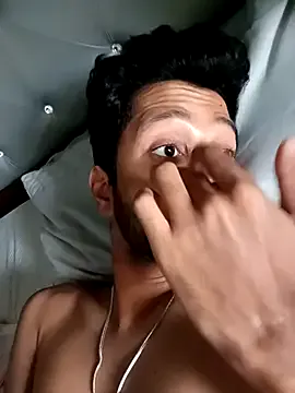 kaliana_ggh – webcam model profile photo Image 3