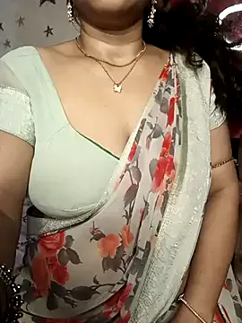 tinapie – webcam model profile photo Image 19