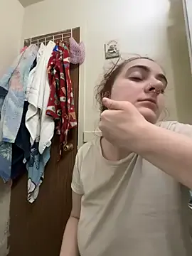 rikutorikukuto – webcam model profile photo Image 2