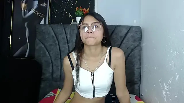 angeliastouffer – webcam model profile photo Image 3