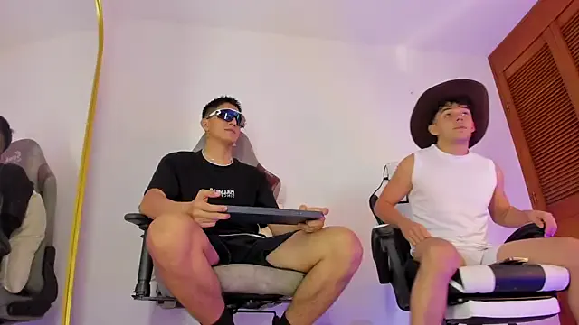 smile_with_nicole – webcam model profile photo Image 3