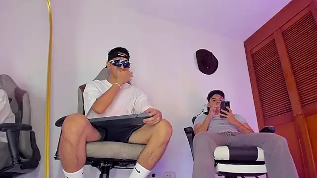 smile_with_nicole – webcam model profile photo Image 4