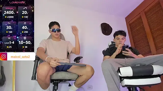 smile_with_nicole – webcam model profile photo Image 6