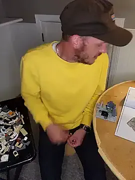 hornyshow_tv – webcam model profile photo Image 3