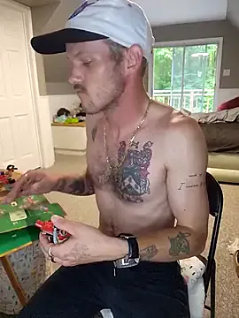 hornyshow_tv – webcam model profile photo Image 6