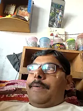 Magnetic127 – webcam model profile photo Image 5