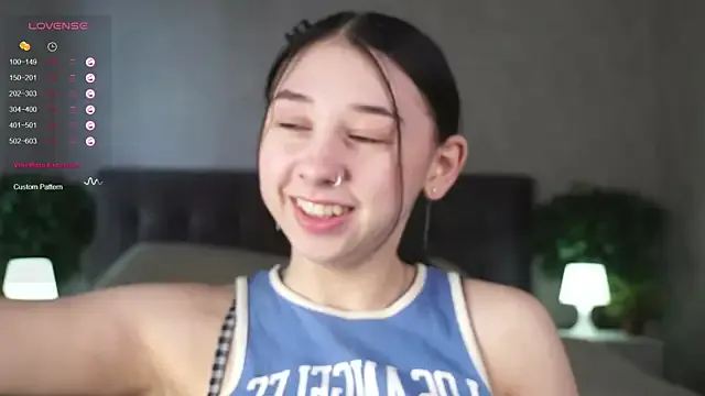 shelleyharn – webcam model profile photo Image 3