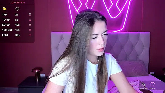 ellicavel – webcam model profile photo Image 14