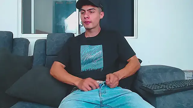 anhkiet_huang – webcam model profile photo Image 4