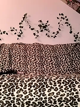 Stoned-baby69 – webcam model profile photo