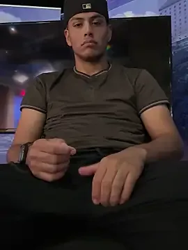 lucilacapinpin – webcam model profile photo Image 13