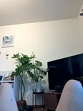 AntonioWest – webcam model profile photo Image 4