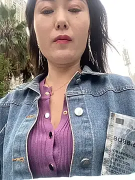 ameli_shell – webcam model profile photo Image 14