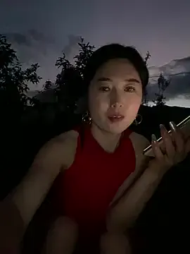 ameli_shell – webcam model profile photo Image 3