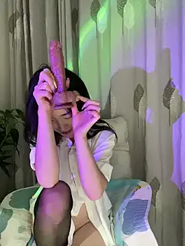 ameli_shell – webcam model profile photo Image 5