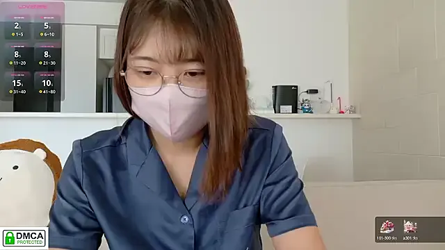 _Alicee_1 – webcam model profile photo Image 13