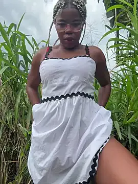 PabloArena – webcam model profile photo Image 4