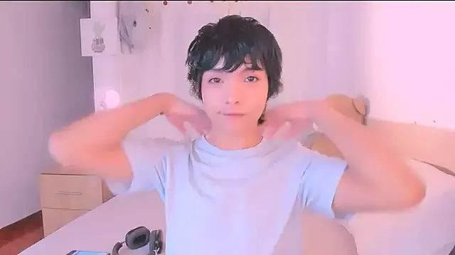 tiameakin – webcam model profile photo Image 11