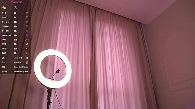 loving_ladies – webcam model profile photo Image 8