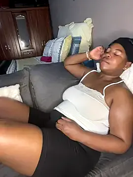 tajuanaruffner – webcam model profile photo Image 5