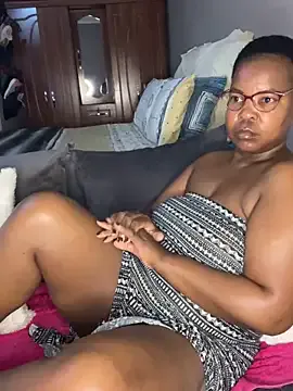 tajuanaruffner – webcam model profile photo Image 7