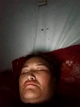 pink_lila18 – webcam model profile photo Image 4