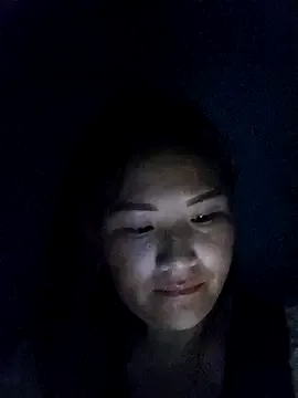 pink_lila18 – webcam model profile photo Image 7