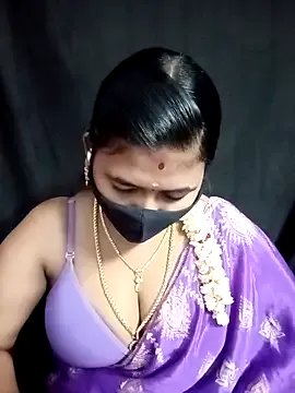 bisexualmilf – webcam model profile photo Image 16