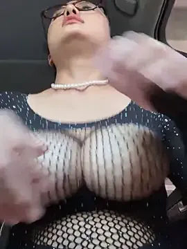 chaturloves – webcam model profile photo Image 17