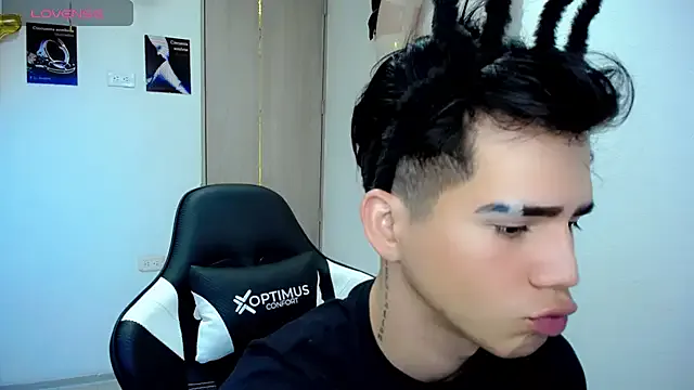 PabloArena – webcam model profile photo Image 12