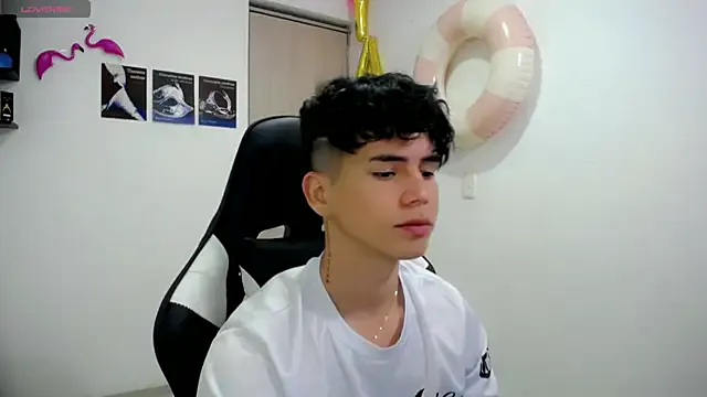 PabloArena – webcam model profile photo Image 19