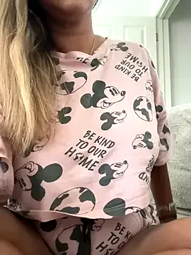 hornyshow_tv – webcam model profile photo Image 10