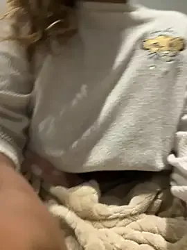 hornyshow_tv – webcam model profile photo Image 18