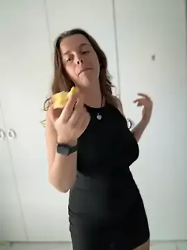 shiningdawn – webcam model profile photo Image 17