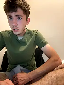 YU-KI00 – webcam model profile photo Image 14