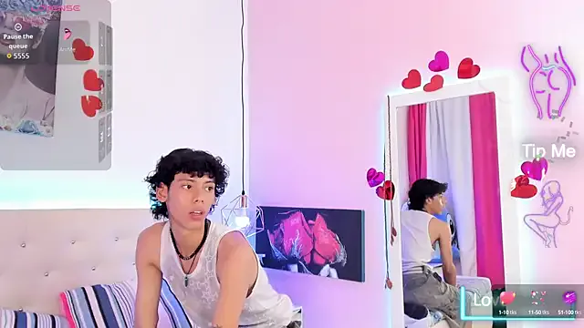 em1ly_e – webcam model profile photo Image 10