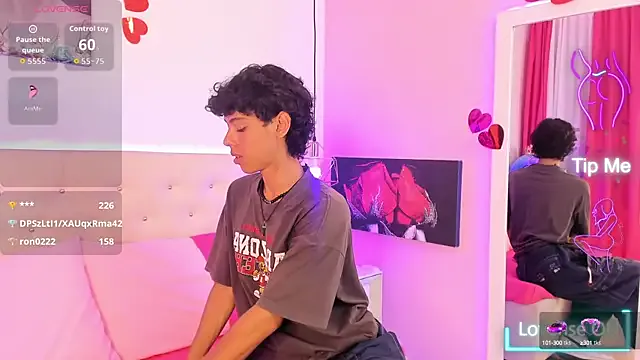 em1ly_e – webcam model profile photo Image 7