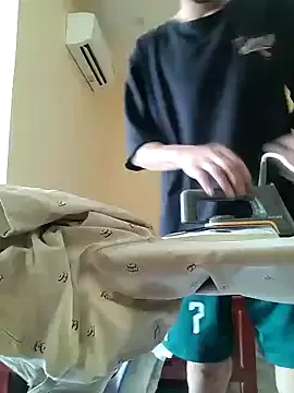 GmGit – webcam model profile photo Image 2